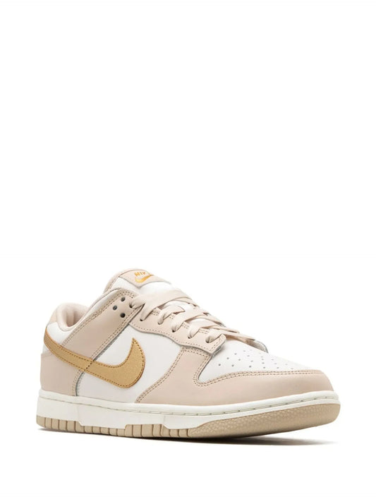 Nike dunk low Metallic Gold