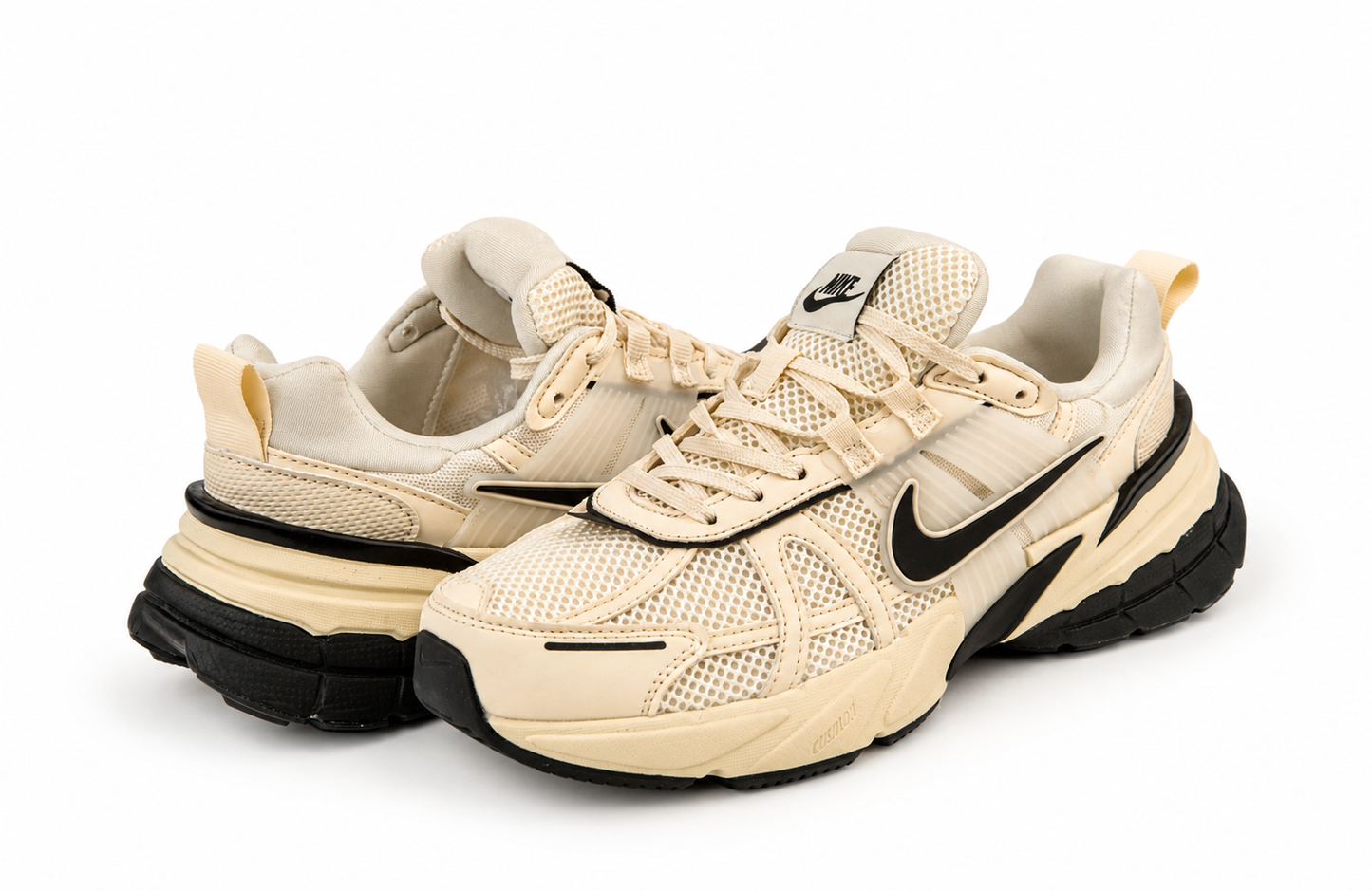 Nike V2K Run black white