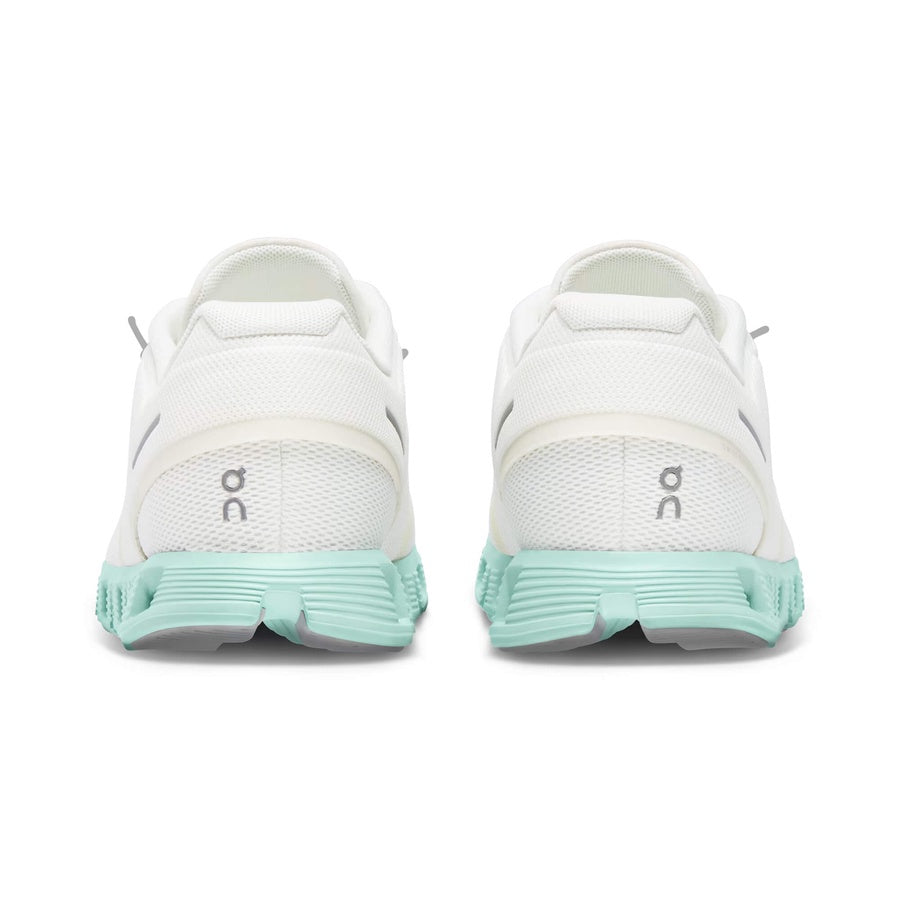 On Running Cloud5 White Creek