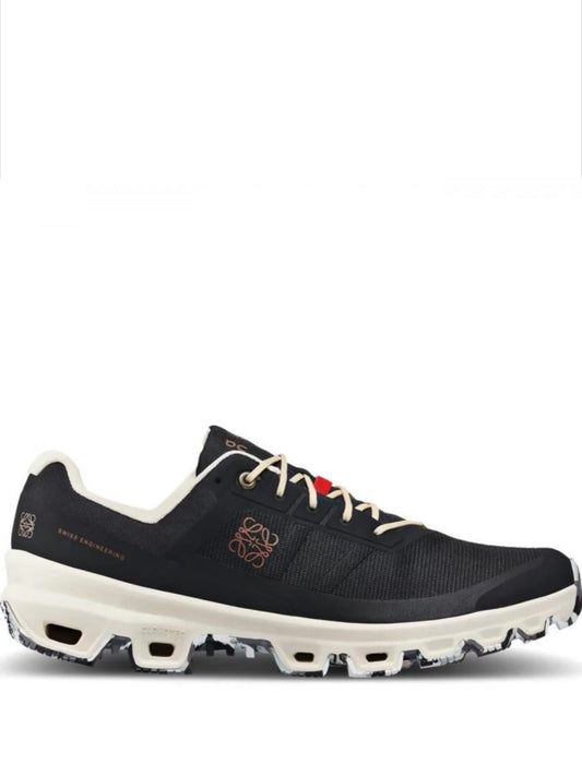 on running cloud venture Black