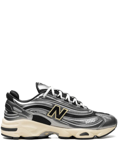 New Balance 1000 Metallic Sneakers – Silver