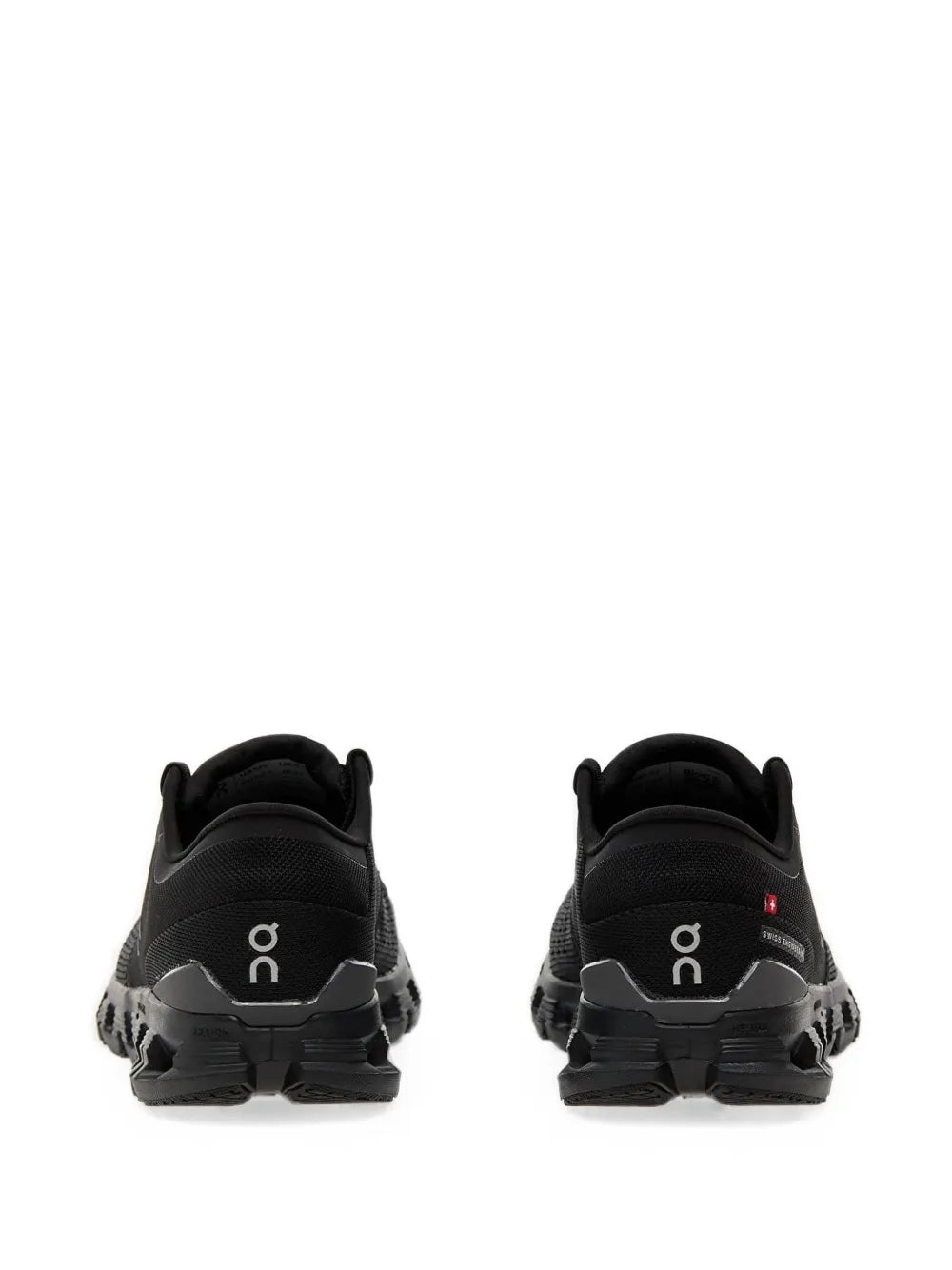 On Cloud X4 Black