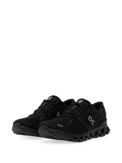 On Cloud X4 Black