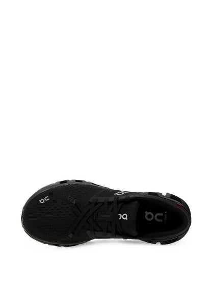 On Cloud X4 Black