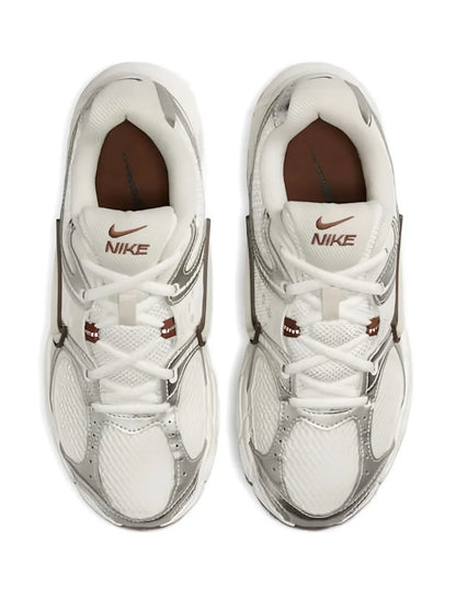 Nike V5 RNR Sail Fauna Brown