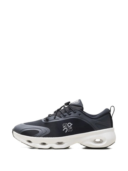 On Cloudsolo Loewe Black White