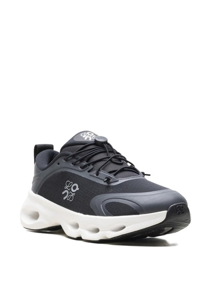 On Cloudsolo Loewe Black White