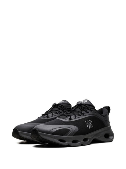 On Running Cloudsolo Loewe Black