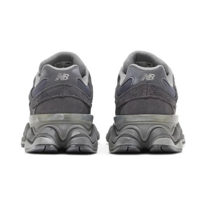 New Balance 9060 Magnet