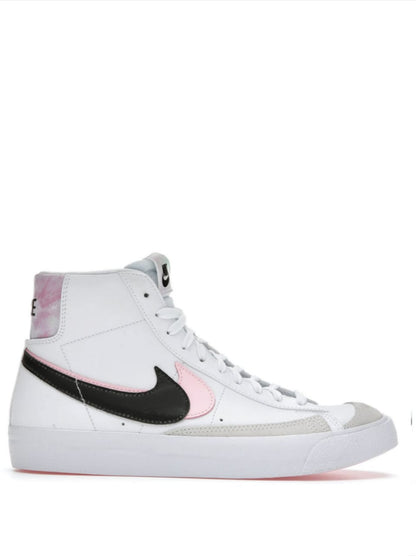 Nike Blazer Mid ‘77 Arctic Punch
