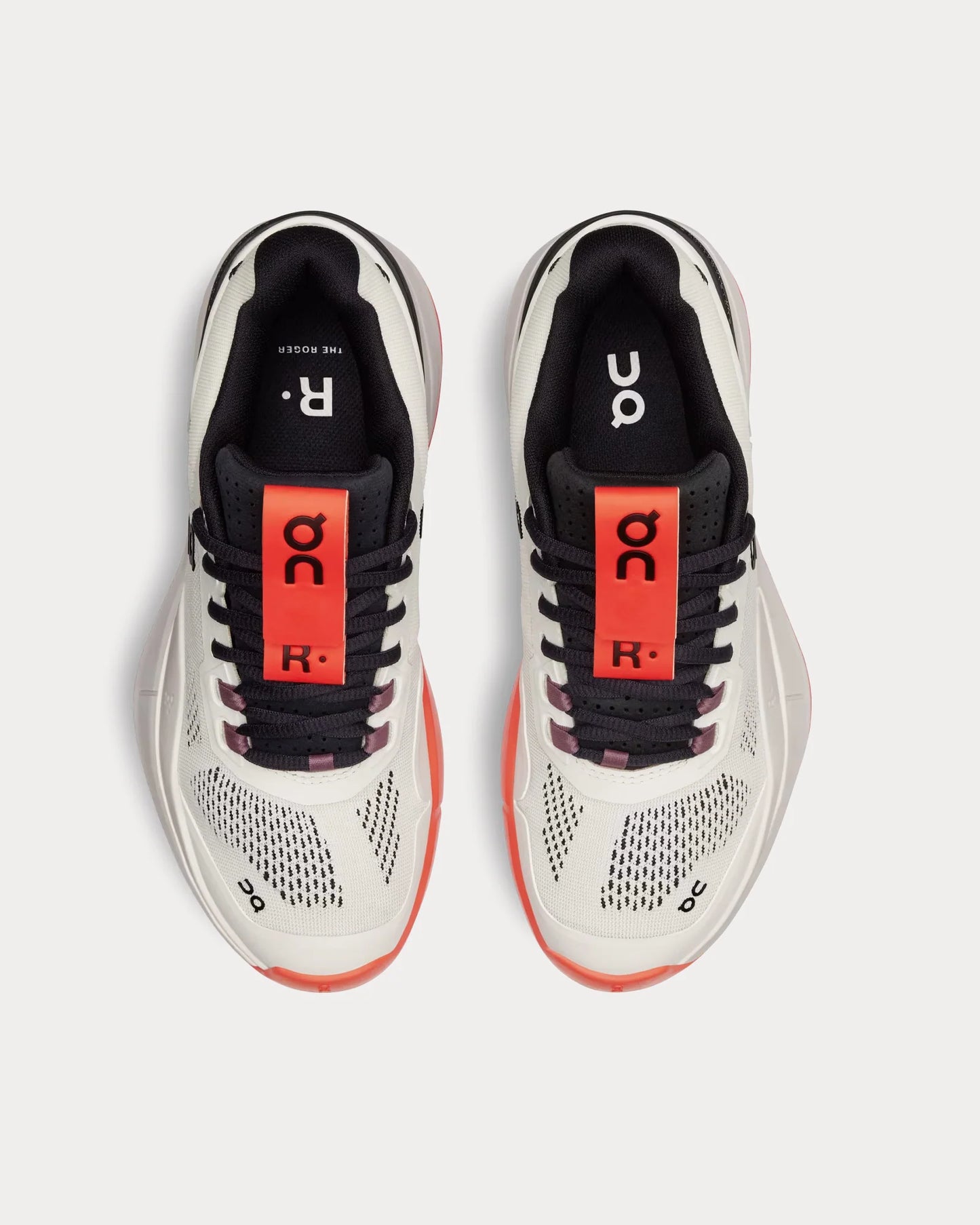 On Running Women's THE ROGER Pro – Undyed White / Aloe