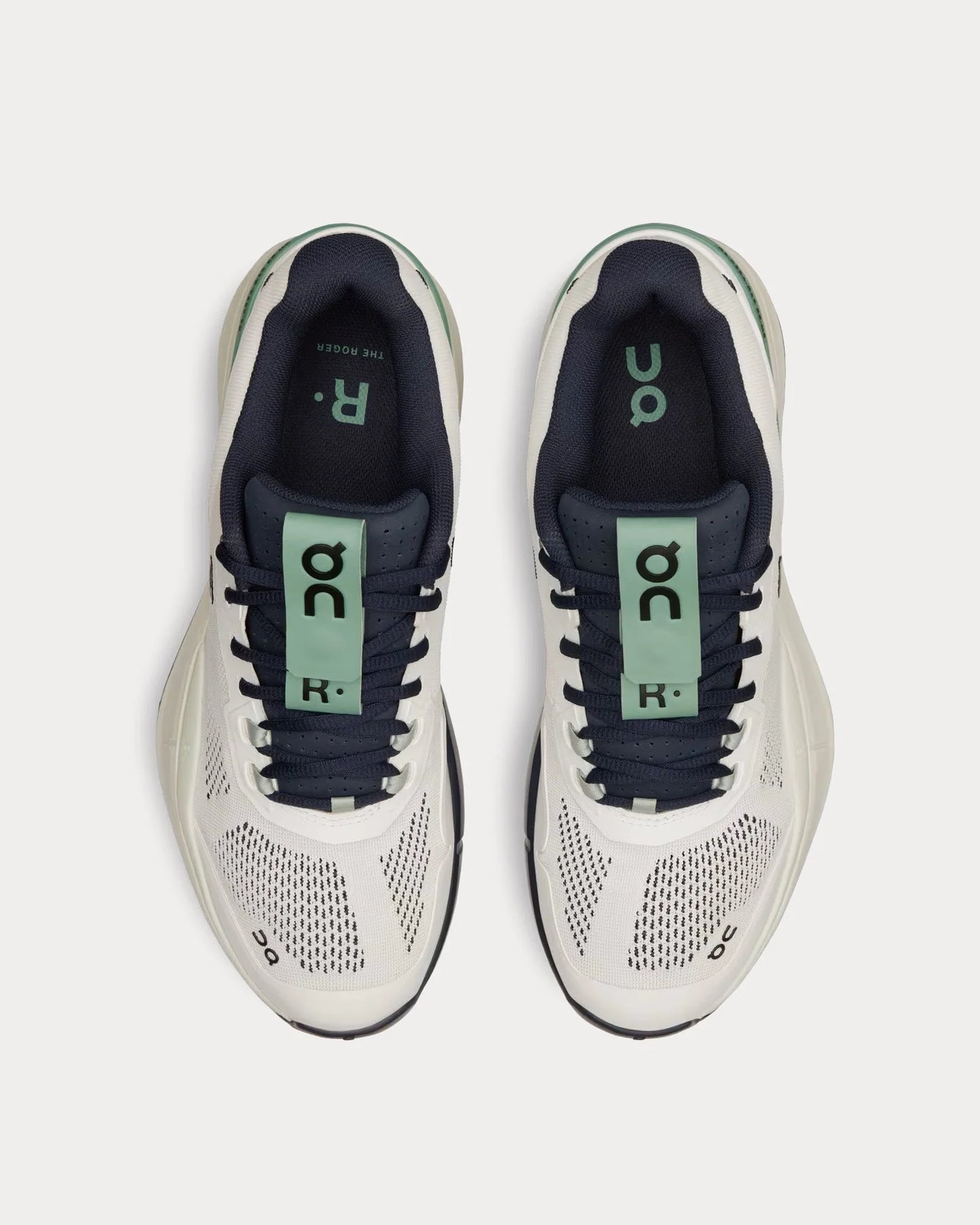 On Running Women's THE ROGER Pro – Undyed White / Aloe