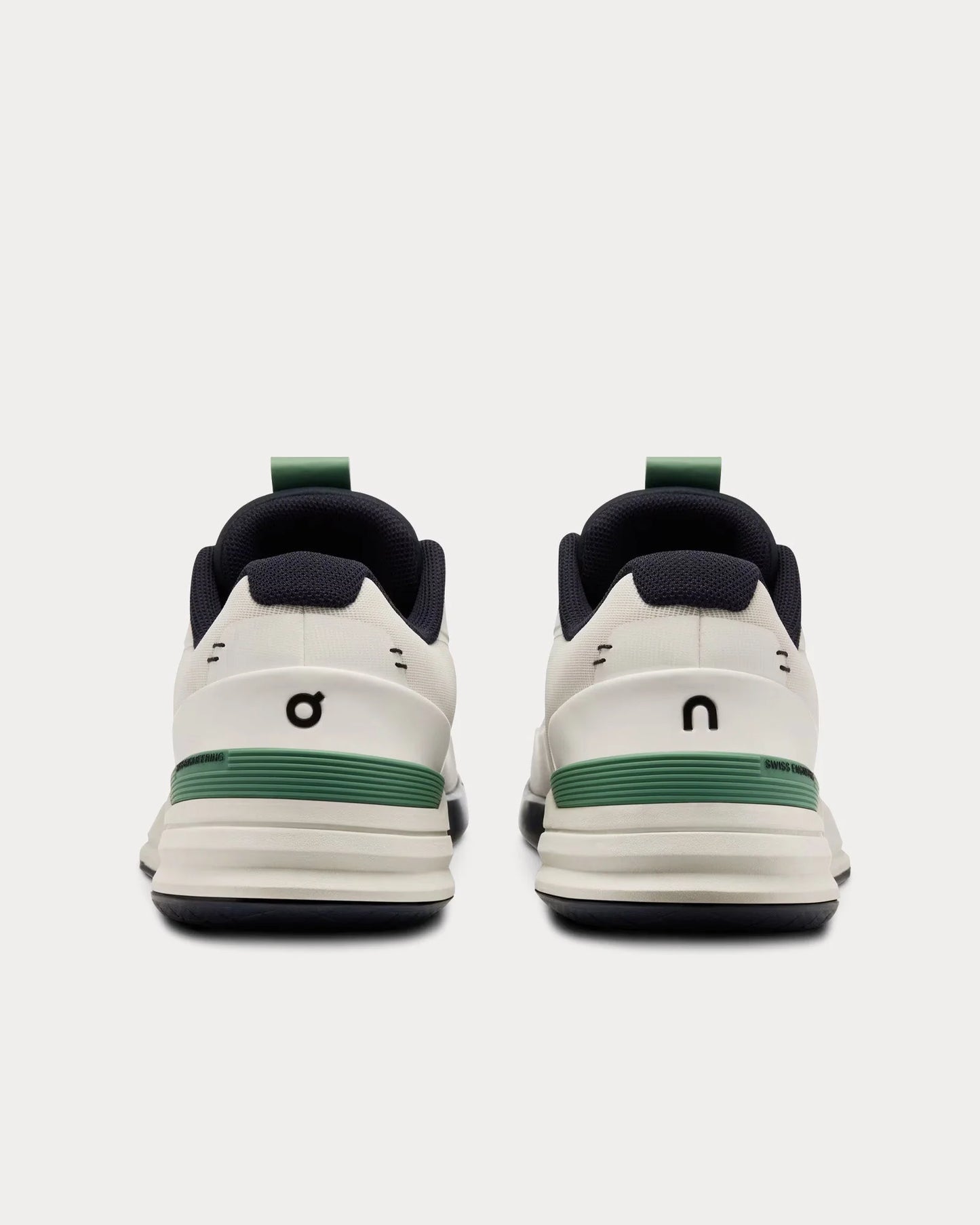 On Running Women's THE ROGER Pro – Undyed White / Aloe
