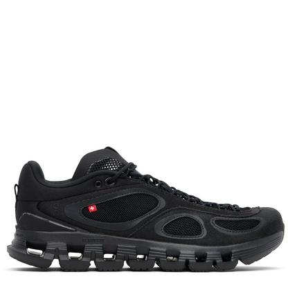 OnCloud FKA Twigs  X "Black"